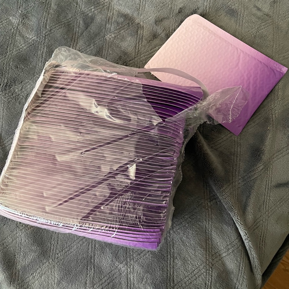 Bubble mailers